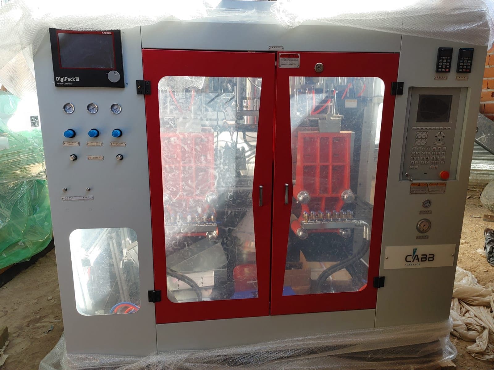 Entrega de una máquina de CABB Plastics en la planta de un cliente — foto 8